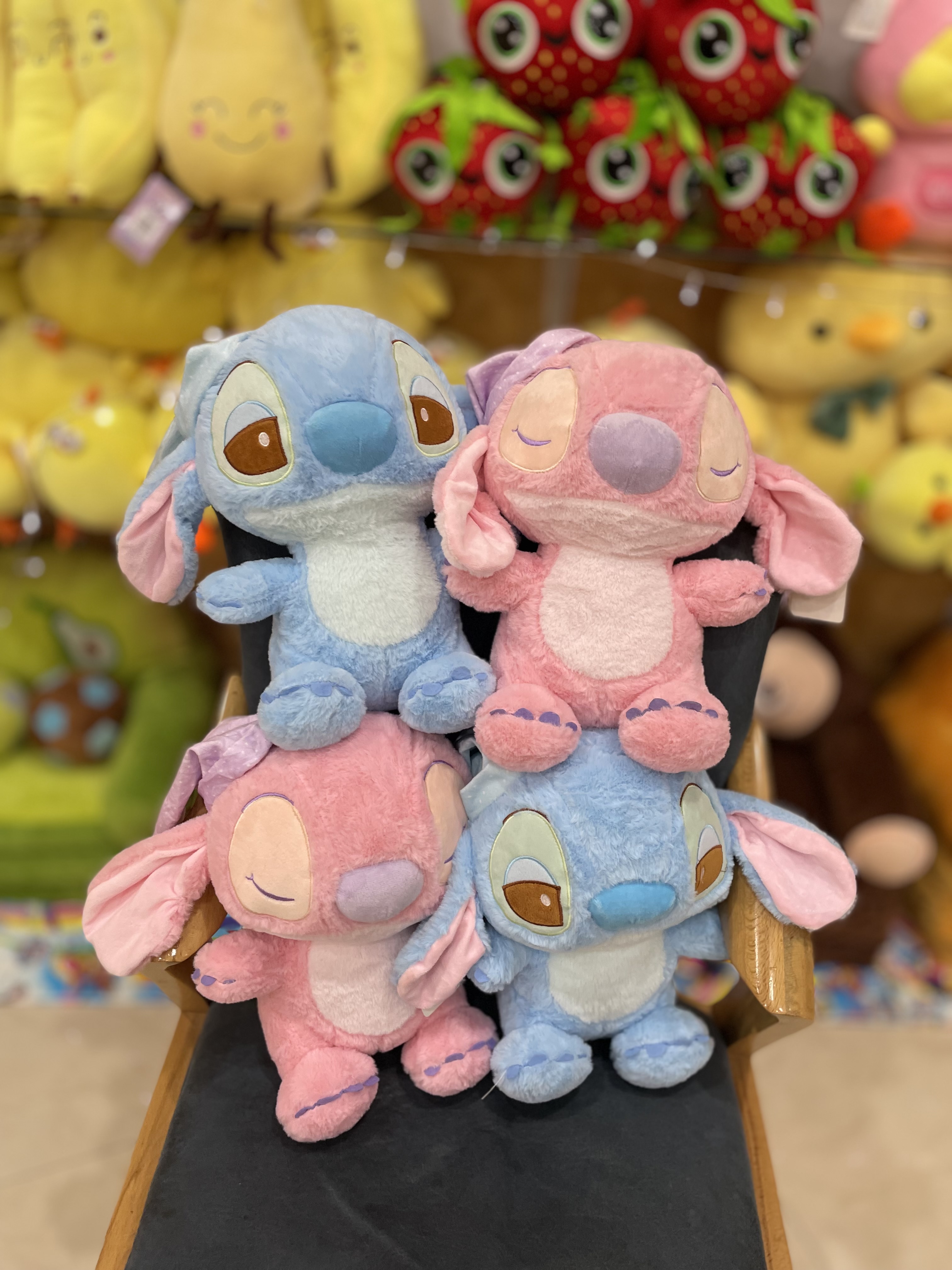 استیج و انجل خوابالو کلاه دار
