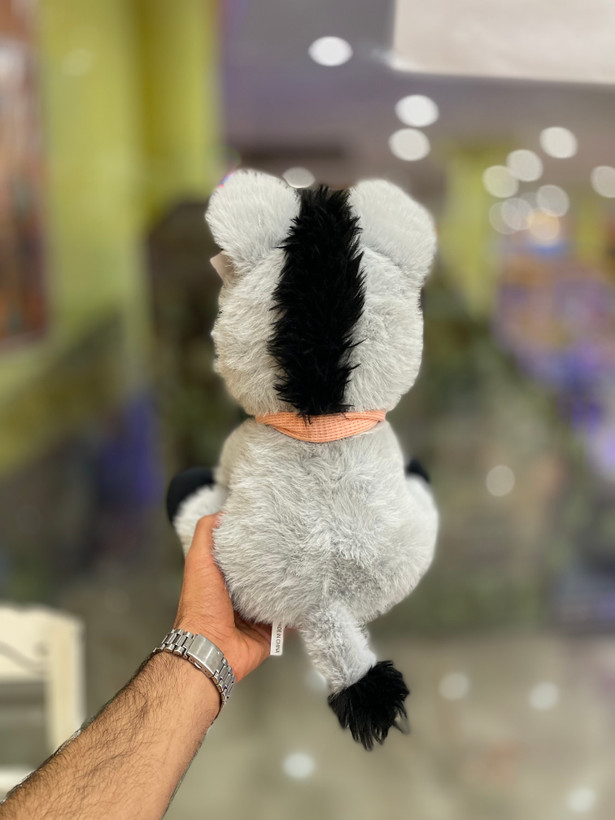 الاق پشمالو سال به گردن